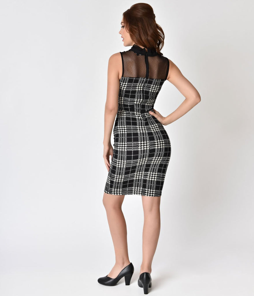 1960s Style Black & White Plaid Keyhole Knit Sheath Dress